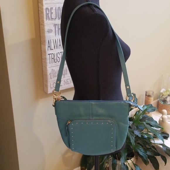 Stone Mountain Accessories Handbags - ☆ Stone Mountain ☆ Leather Shoulder Purse Bag